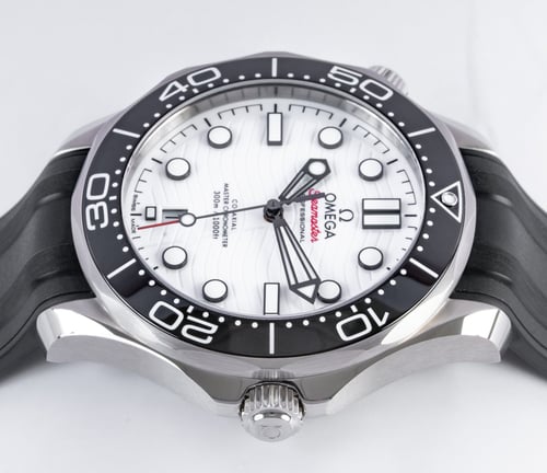 Crown Side Shot of Seamaster Diver 300M