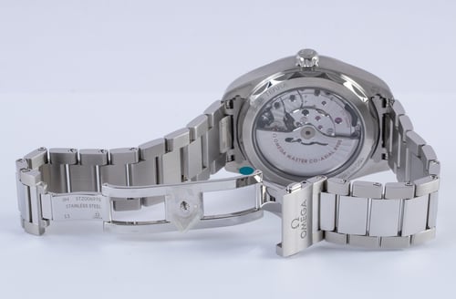 Open Clasp Shot of Seamaster Aqua Terra 41