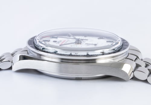 9' Side Shot of Speedmaster Moonwatch Professional Co-Axial Master Chronometer