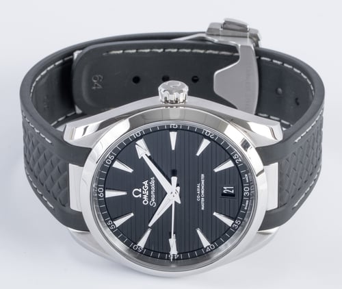 Front View of Aqua Terra Seamaster 41