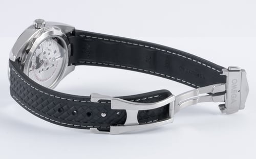 Open Clasp Shot of Aqua Terra Seamaster 41