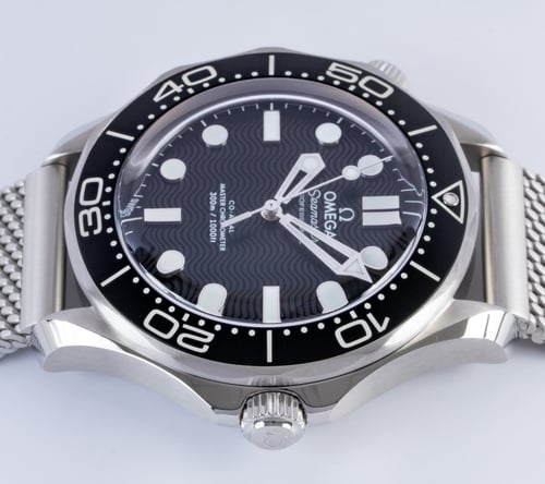 Crown Side Shot of Seamaster Diver 300M