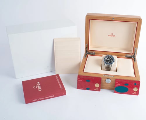 Box / Paper shot of Seamaster Planet Ocean 42m