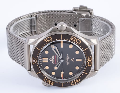 Front View of Seamaster 007 Edition 'No Time to Die'