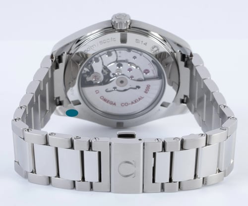 Rear / Band View of Seamaster Aqua Terra Master 41.5 MM