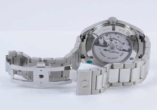 Open Clasp Shot of Seamaster Aqua Terra Master 41.5 MM