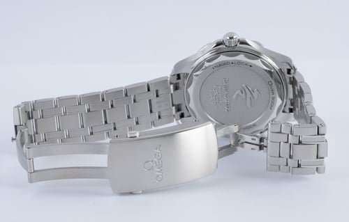 Open Clasp Shot of Seamaster Diver 300M 'Beijing 2022'