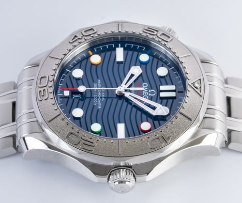 Crown Side Shot of Seamaster Diver 300M 'Beijing 2022'