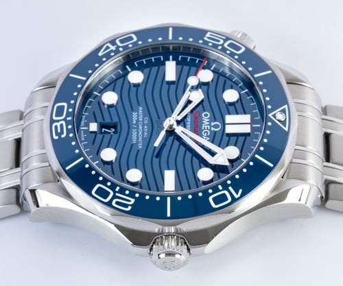 Crown Side Shot of Seamaster Diver 300M