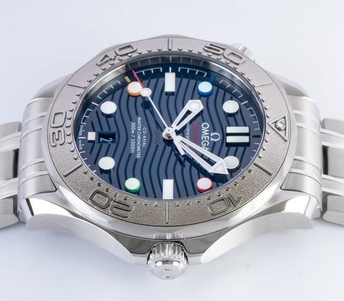 Crown Side Shot of Seamaster Diver 300M 'Beijing 2022'