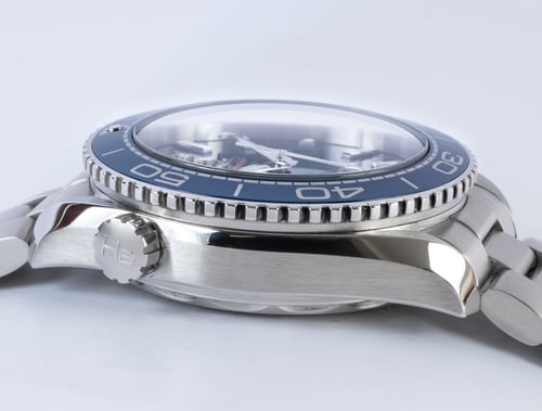 9' Side Shot of Seamaster Planet Ocean Master 43.5MM