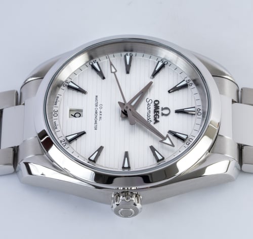 Crown Side Shot of Seamaster Aqua Terra 38MM