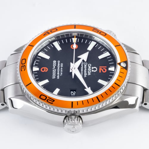 Crown Side Shot of Seamaster Planet Ocean