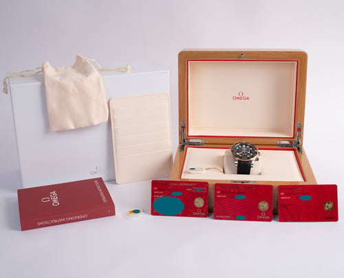 Box / Paper shot of Seamaster Diver 300 Chronograph