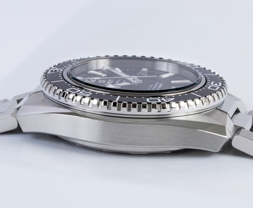 9' Side Shot of Seamaster Planet Ocean 42mm