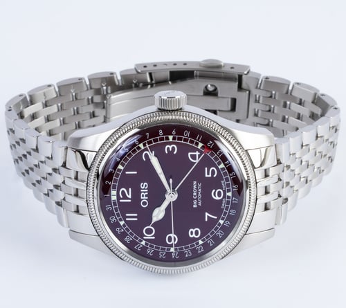 Front View of Big Crown Pointer Date