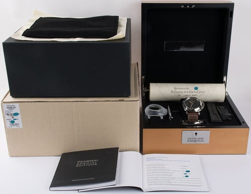 Box / Paper shot of Luminor 1950 Marina Militare