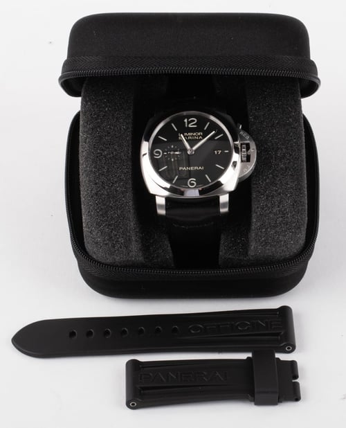 Box / Paper shot of Luminor 1950 3 Days Automatic