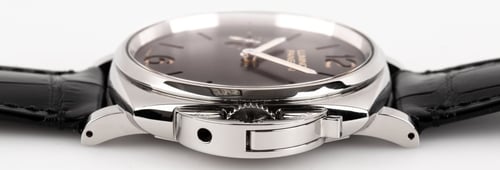 Crown Side Shot of Luminor Due Hand Wind