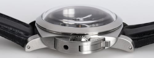 Crown Side Shot of Luminor 1950 8 days GMT