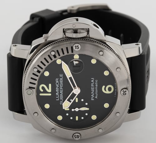Front View of Luminor Submersible