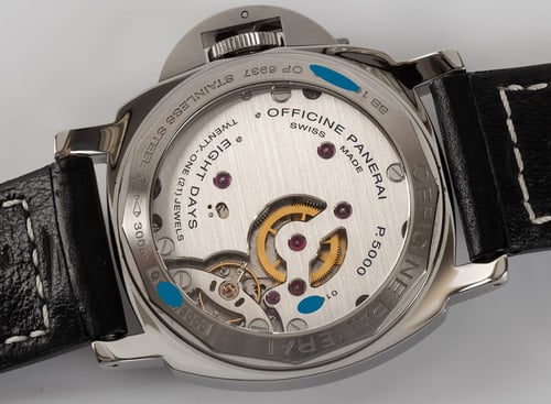 Caseback of Luminor Base 8 Days