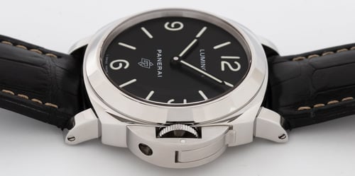 Crown Side Shot of Luminor Marina Base Logo