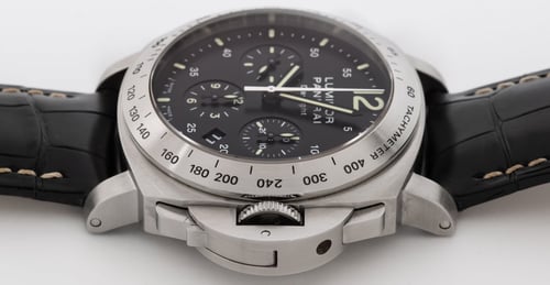 Crown Side Shot of Luminor Daylight Chronograph