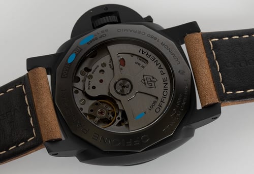 Caseback of Luminor 3 Days GMT Ceramica