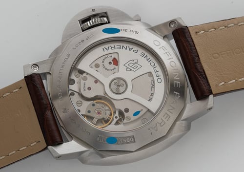 Caseback of Luminor 1950 3 Days GMT