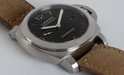 9' Side Shot of Luminor 1950 3 Days Automatic