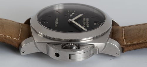Crown Side Shot of Luminor 1950 3 Days Automatic