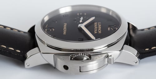 Crown Side Shot of Luminor Marina 1950 3 Days Automatic