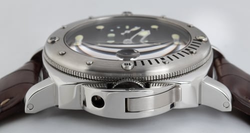 Crown Side Shot of Luminor Submersible