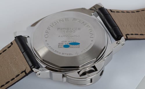 Caseback of Luminor Marina