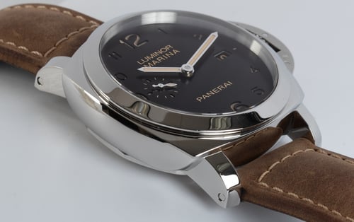 9' Side Shot of Luminor Marina 1950 3 Days Automatic