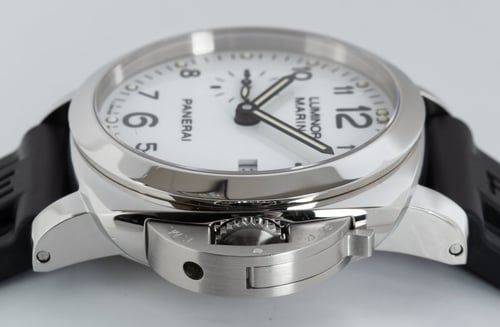Crown Side Shot of Luminor Marina 1950 3 Days