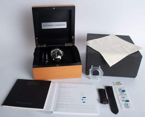 Box / Paper shot of Luminor 1950 10 Days GMT
