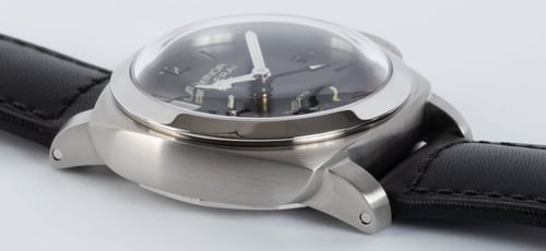 9' Side Shot of Luminor 1950 10 Days GMT