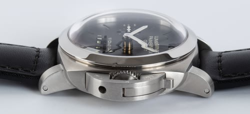 Crown Side Shot of Luminor 1950 10 Days GMT
