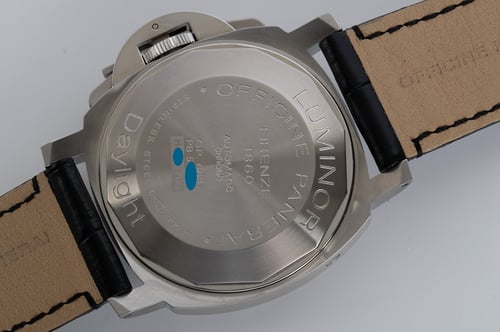 Caseback of Luminor Daylight Chronograph