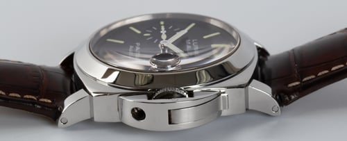 Crown Side Shot of Luminor Marina