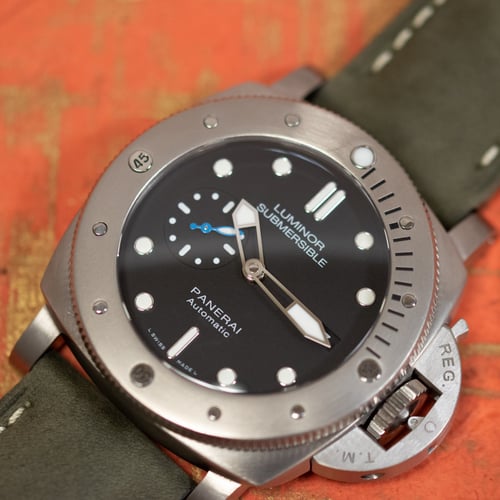 Extra Shot of Luminor Submersible 1950 3 Days Titanio