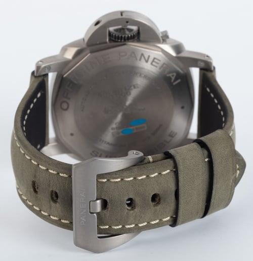 Rear / Band View of Luminor Submersible 1950 3 Days Titanio
