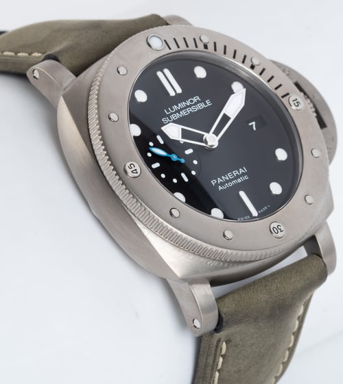 9' Side Shot of Luminor Submersible 1950 3 Days Titanio