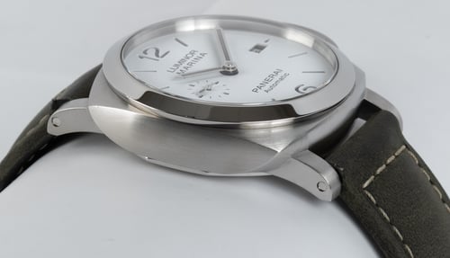 9' Side Shot of Luminor Marina 1950 3 Days
