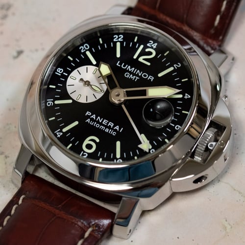 Stylied photo of  of Luminor GMT