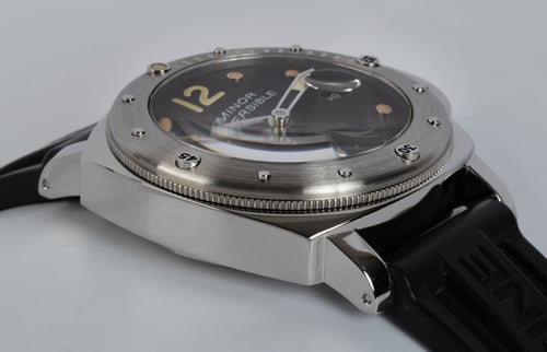 9' Side Shot of Luminor Submersible 'Tritium Dial'