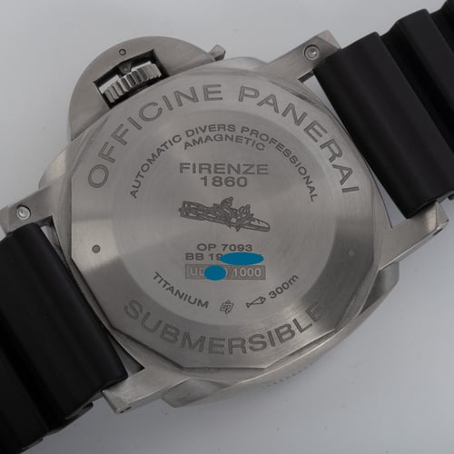 Caseback of Luminor Submersible 1950 Amagnetic 47MM