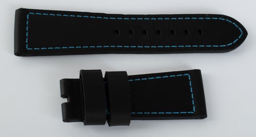Open Clasp Shot of Luminor Submersible 1950 Amagnetic 47MM